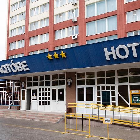 Aktobe Hotel Екстериор снимка