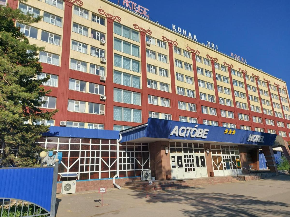 Aktobe Hotel Екстериор снимка