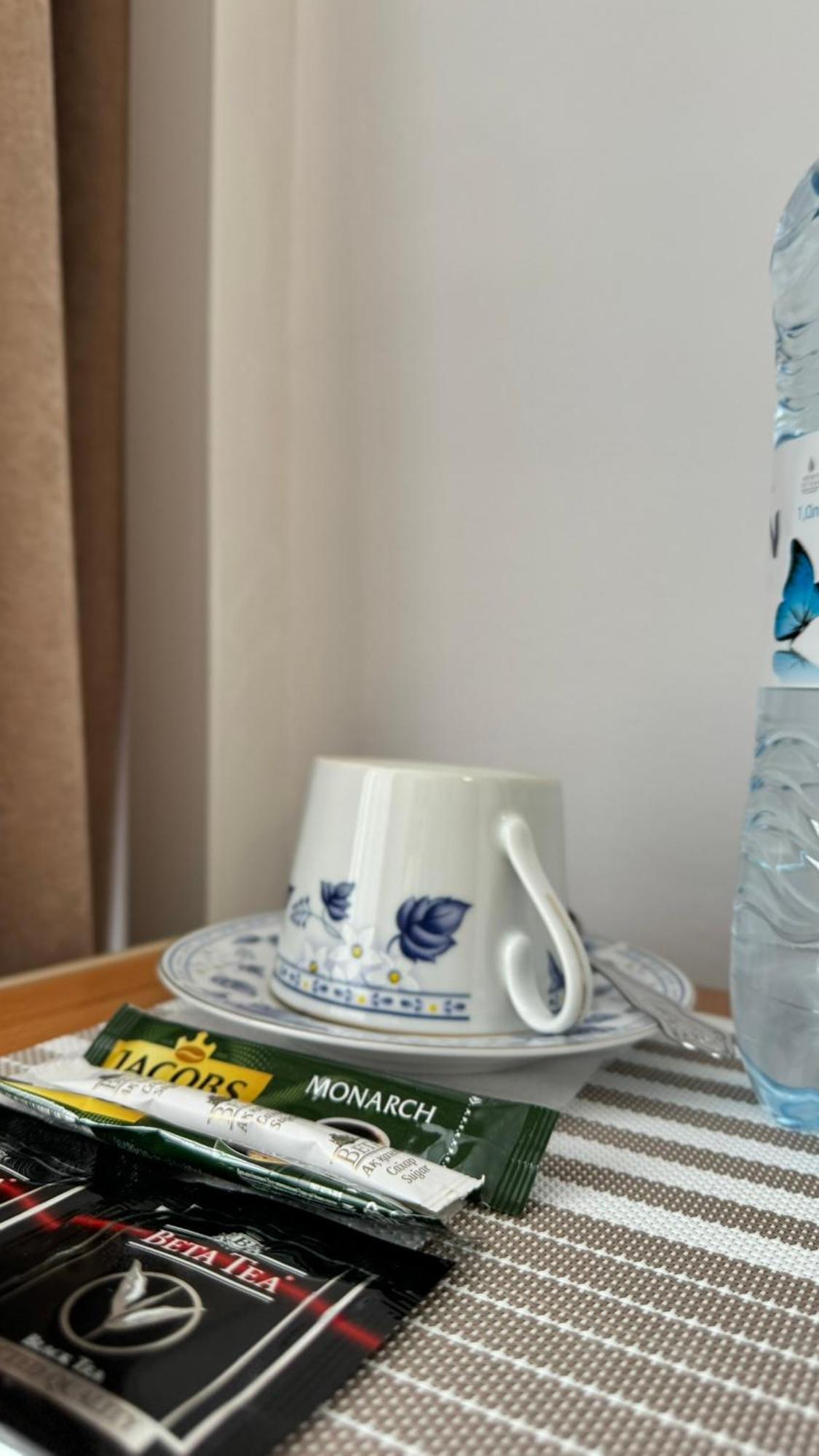 Aktobe Hotel Екстериор снимка