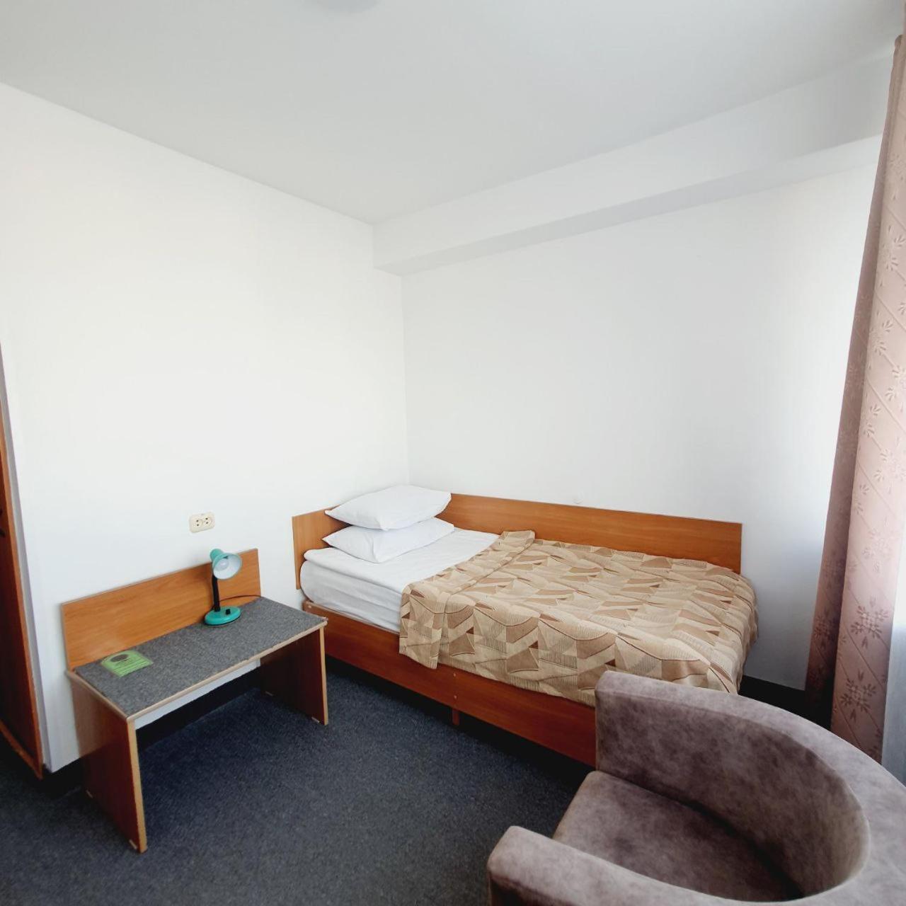Aktobe Hotel Екстериор снимка